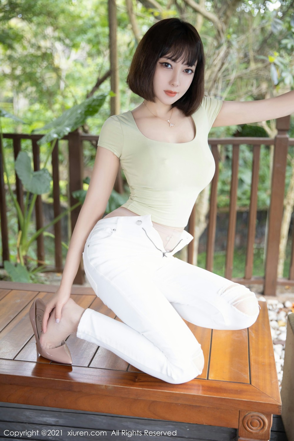 [XiuRen秀人网]No3704果儿Victoria-[秀人套图]