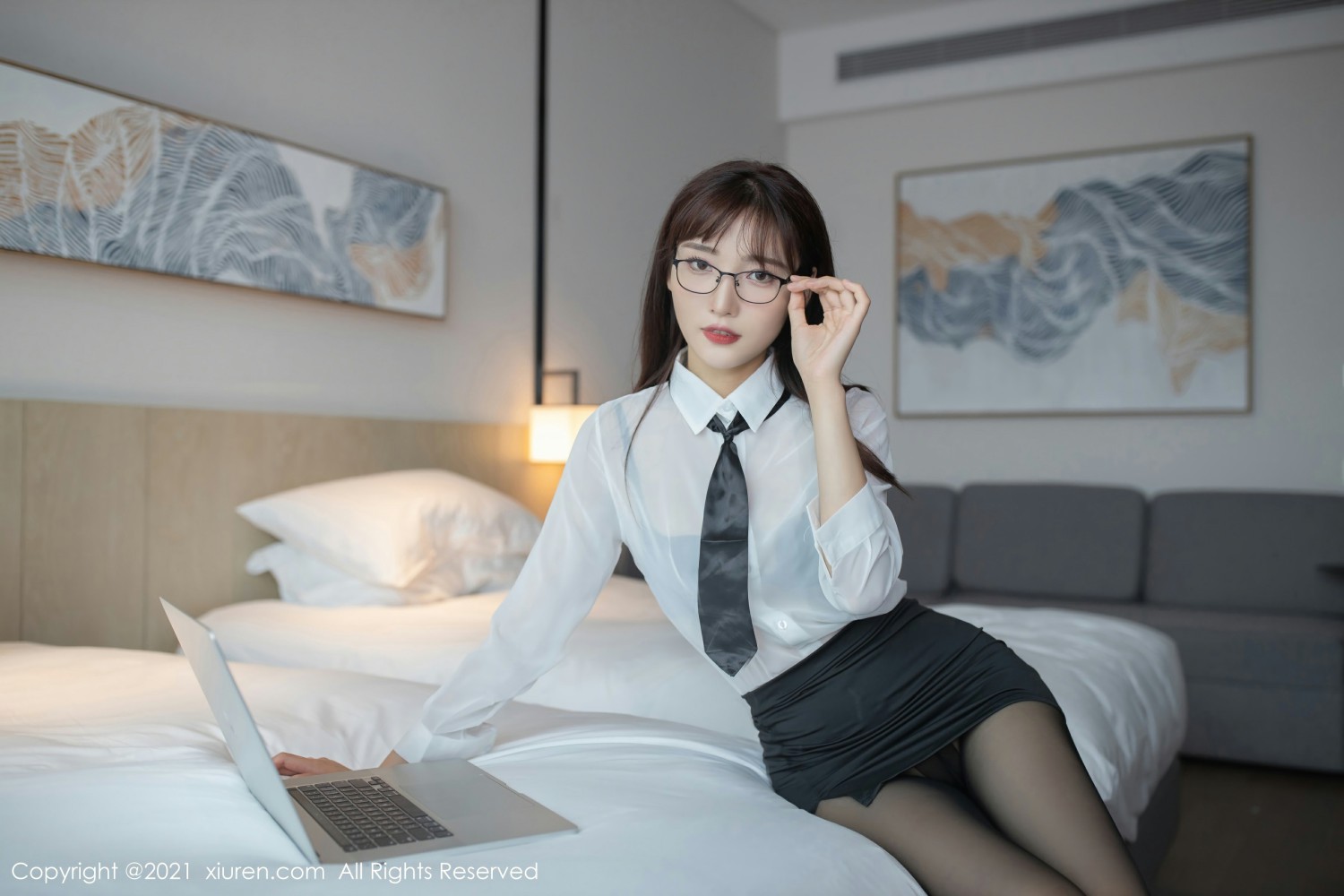 [XiuRen秀人网]No3705陆萱萱-[秀人套图]