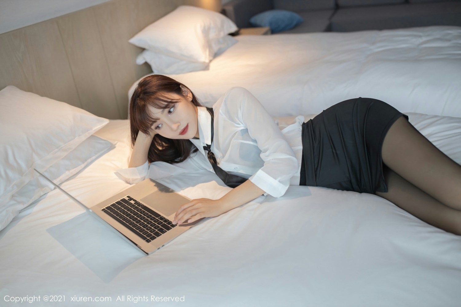 [XiuRen秀人网]No3705陆萱萱-[秀人套图]