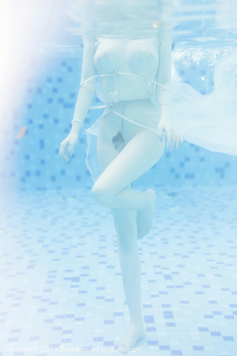 [YOUMI尤蜜荟]VOL672王雨纯-[秀人套图]