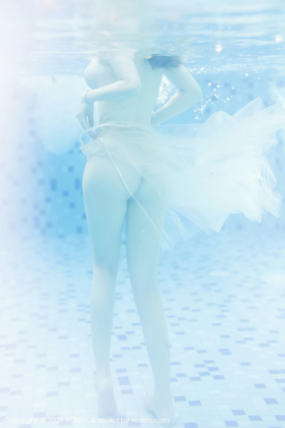 [YOUMI尤蜜荟]VOL672王雨纯-[秀人套图]