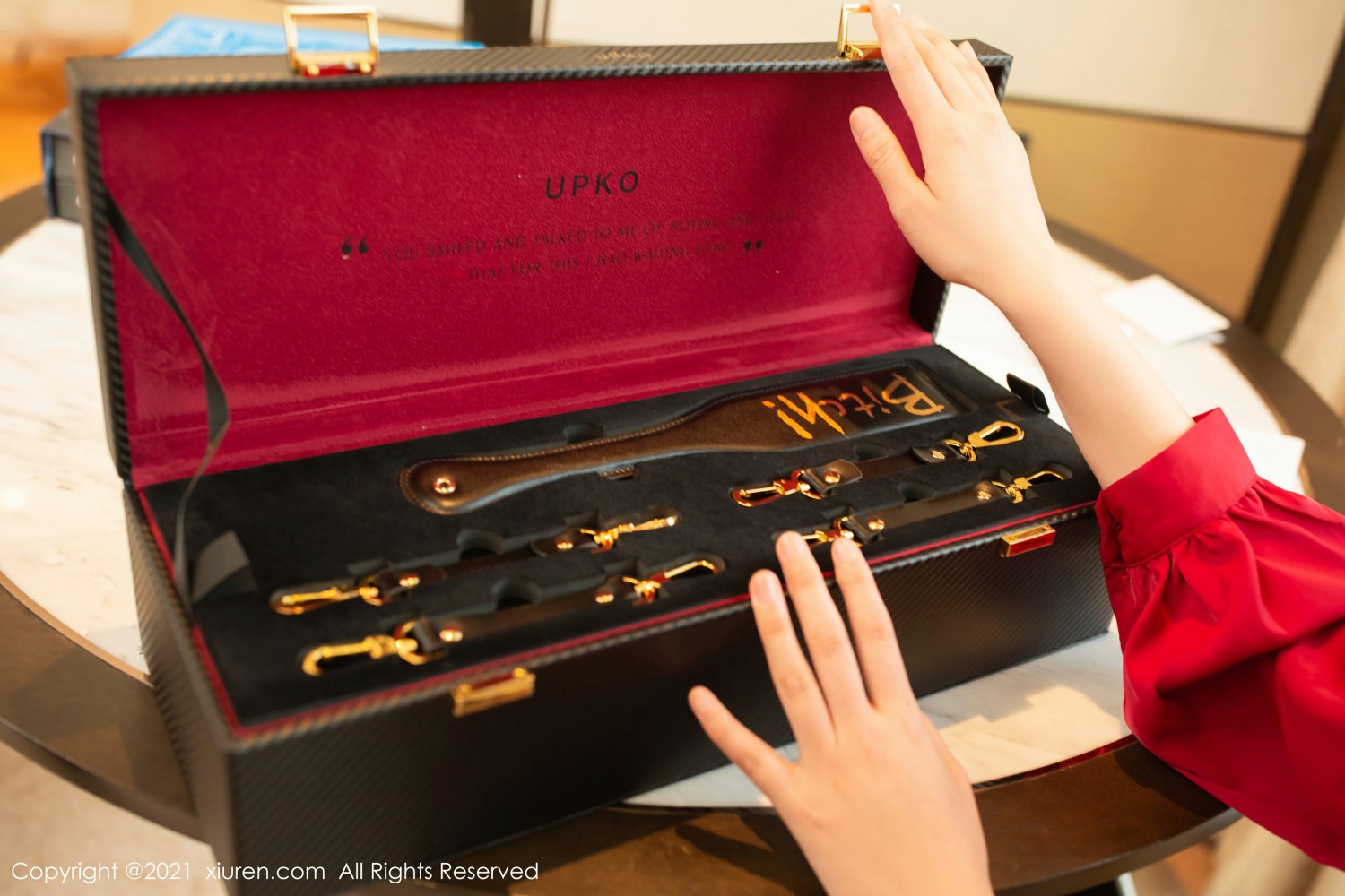 [XiuRen秀人网]No3819陆萱萱-[秀人套图]