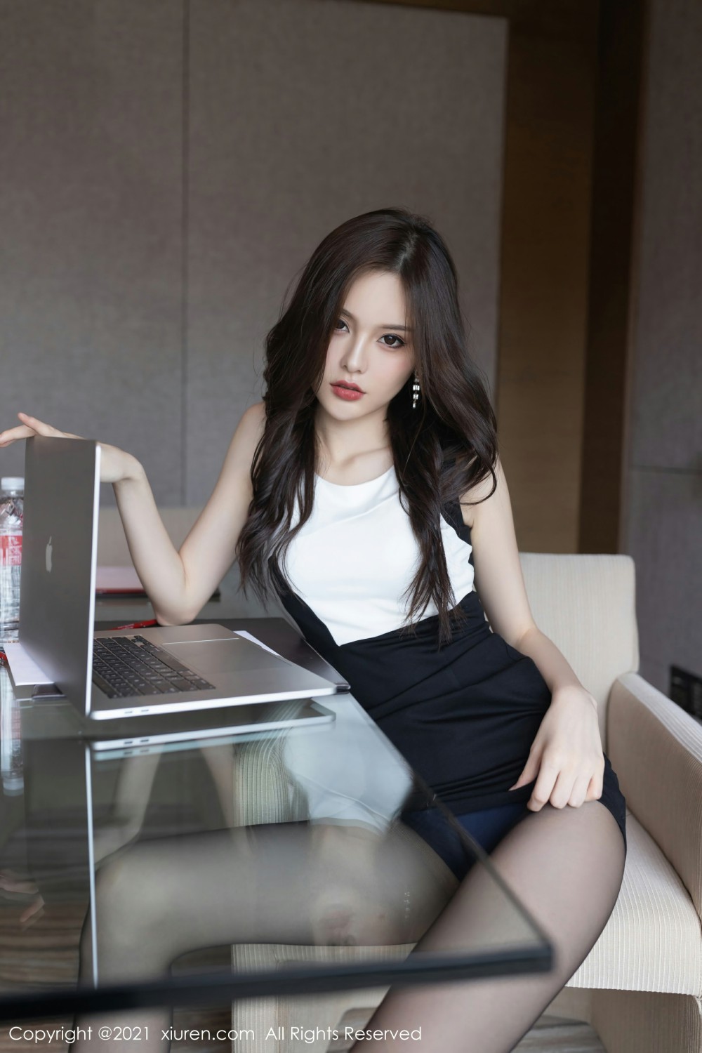 [XiuRen秀人网]No3824王心怡-[秀人套图]