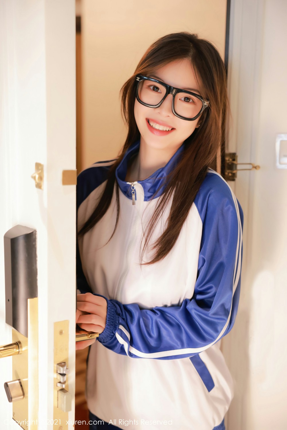 [XiuRen秀人网]No3875明日花桃桃-[秀人套图]