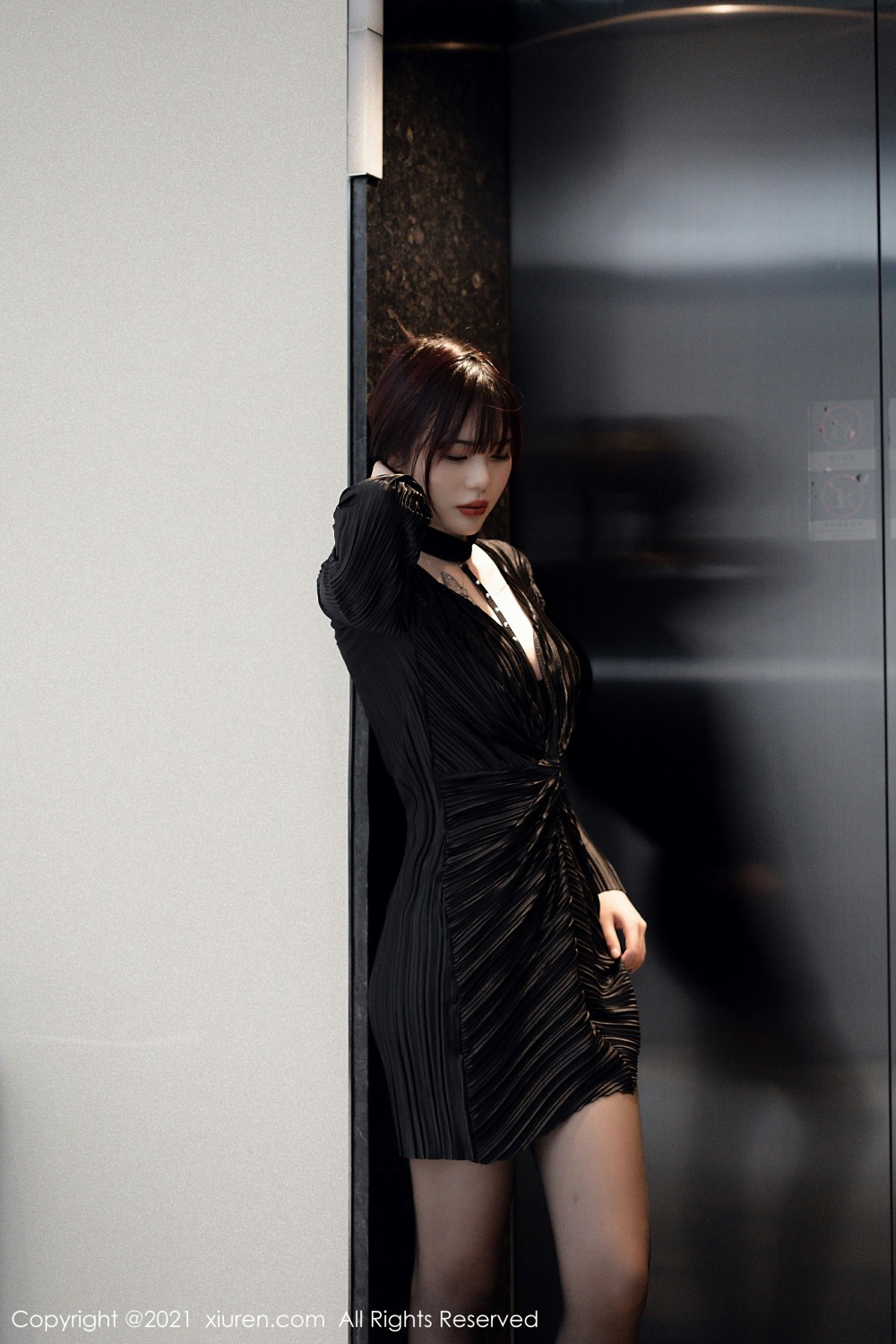 [XiuRen秀人网]No4080Arude薇薇-[秀人套图]