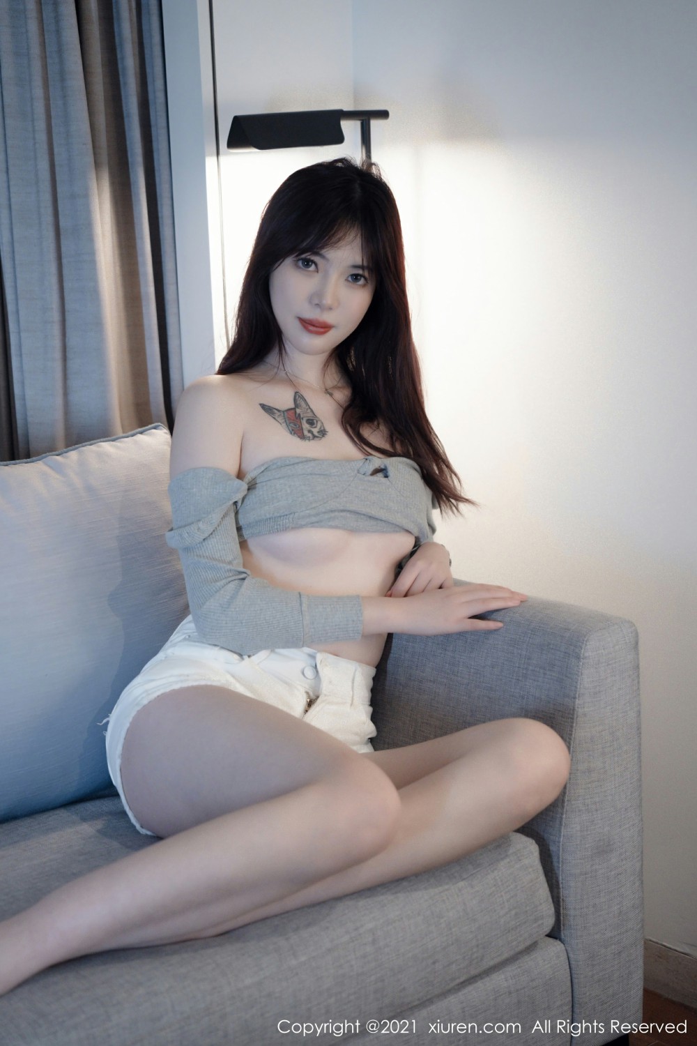 [XiuRen秀人网]No4206Arude薇薇性感牛仔裤-[秀人套图]