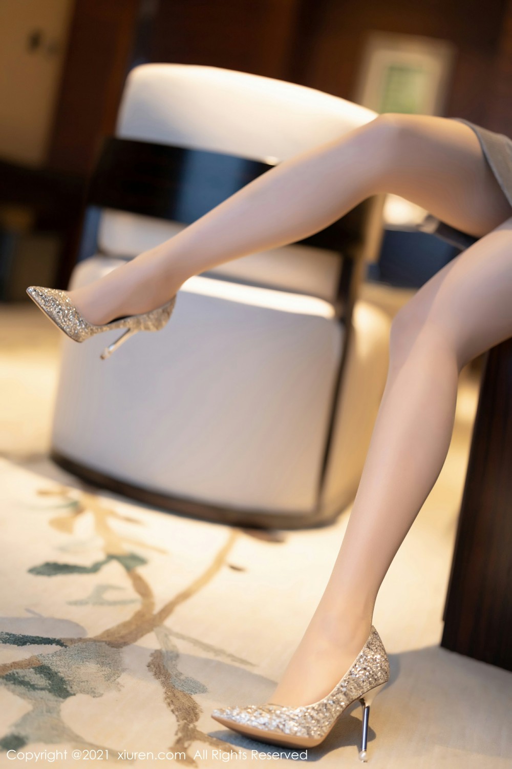 [XiuRen秀人网]No4239芝芝Booty性感妖媚-[秀人套图]