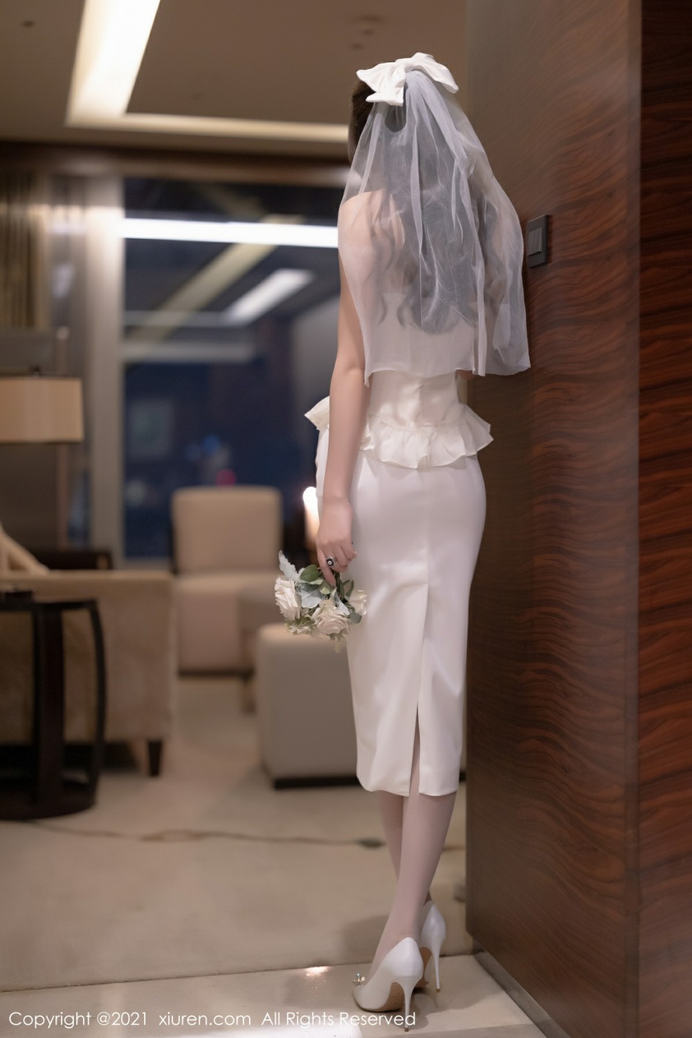 [XiuRen秀人网]No4269芝芝Booty性感新娘-[秀人套图]
