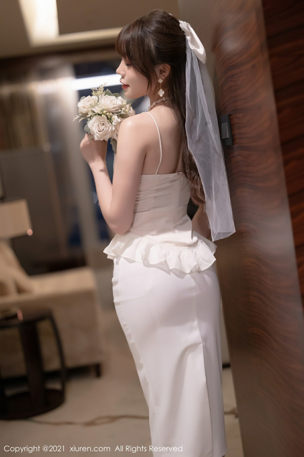 [XiuRen秀人网]No4269芝芝Booty性感新娘-[秀人套图]