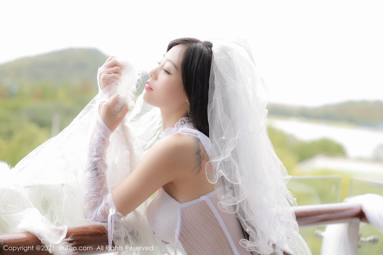 [XiuRen秀人网]No4339佘贝拉bella性感婚纱-[秀人套图]