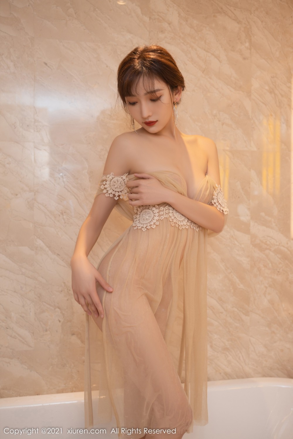 [XiuRen秀人网]No4347陆萱萱妩媚动人-[秀人套图]