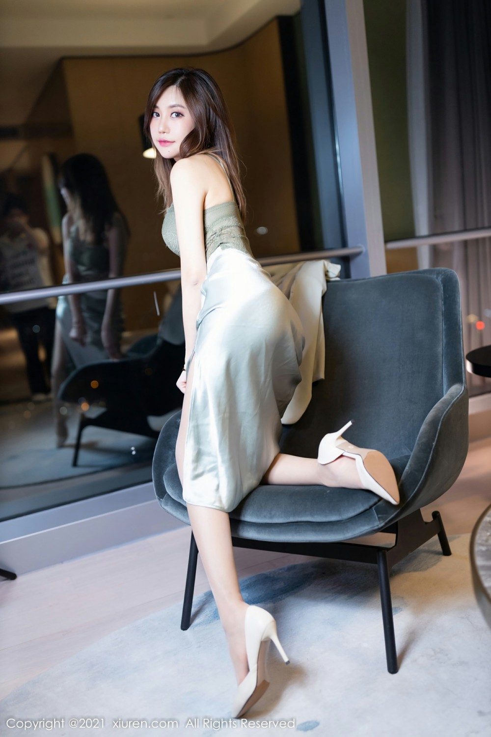 [XiuRen秀人网]No4353绮里嘉ula明艳动人-[秀人套图]