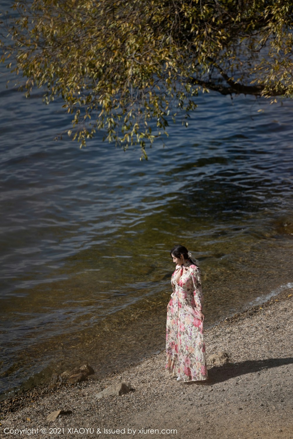 [XIAOYU语画界]VOL682王馨瑶yanni花样长裙-[秀人套图]