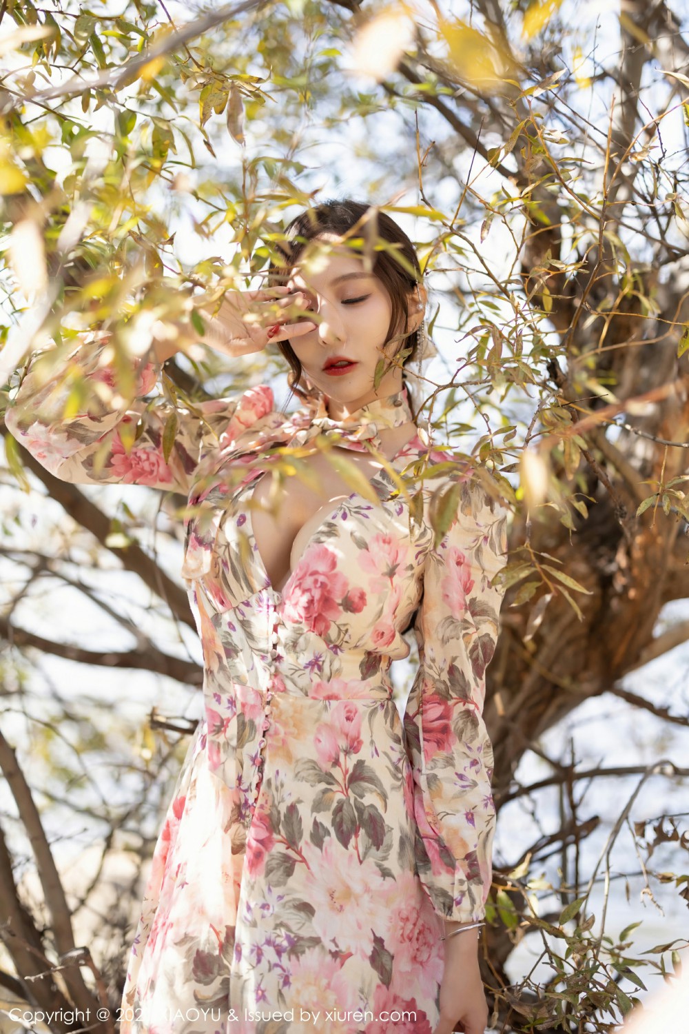 [XIAOYU语画界]VOL682王馨瑶yanni花样长裙-[秀人套图]