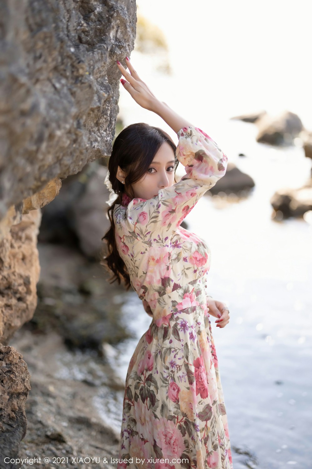 [XIAOYU语画界]VOL682王馨瑶yanni花样长裙-[秀人套图]