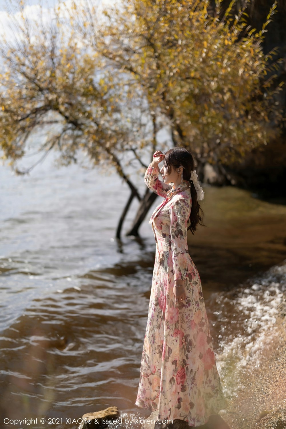 [XIAOYU语画界]VOL682王馨瑶yanni花样长裙-[秀人套图]