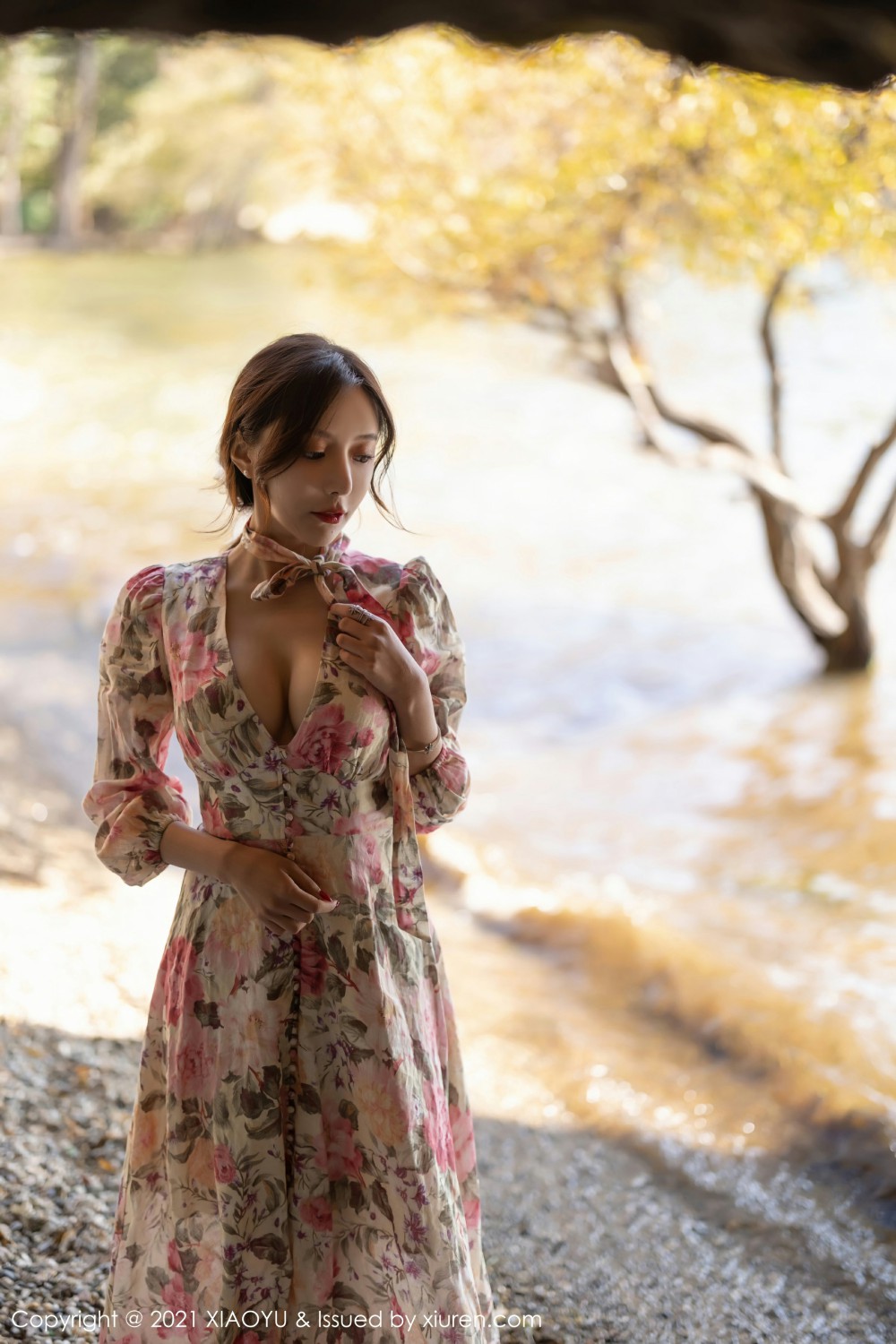 [XIAOYU语画界]VOL682王馨瑶yanni花样长裙-[秀人套图]