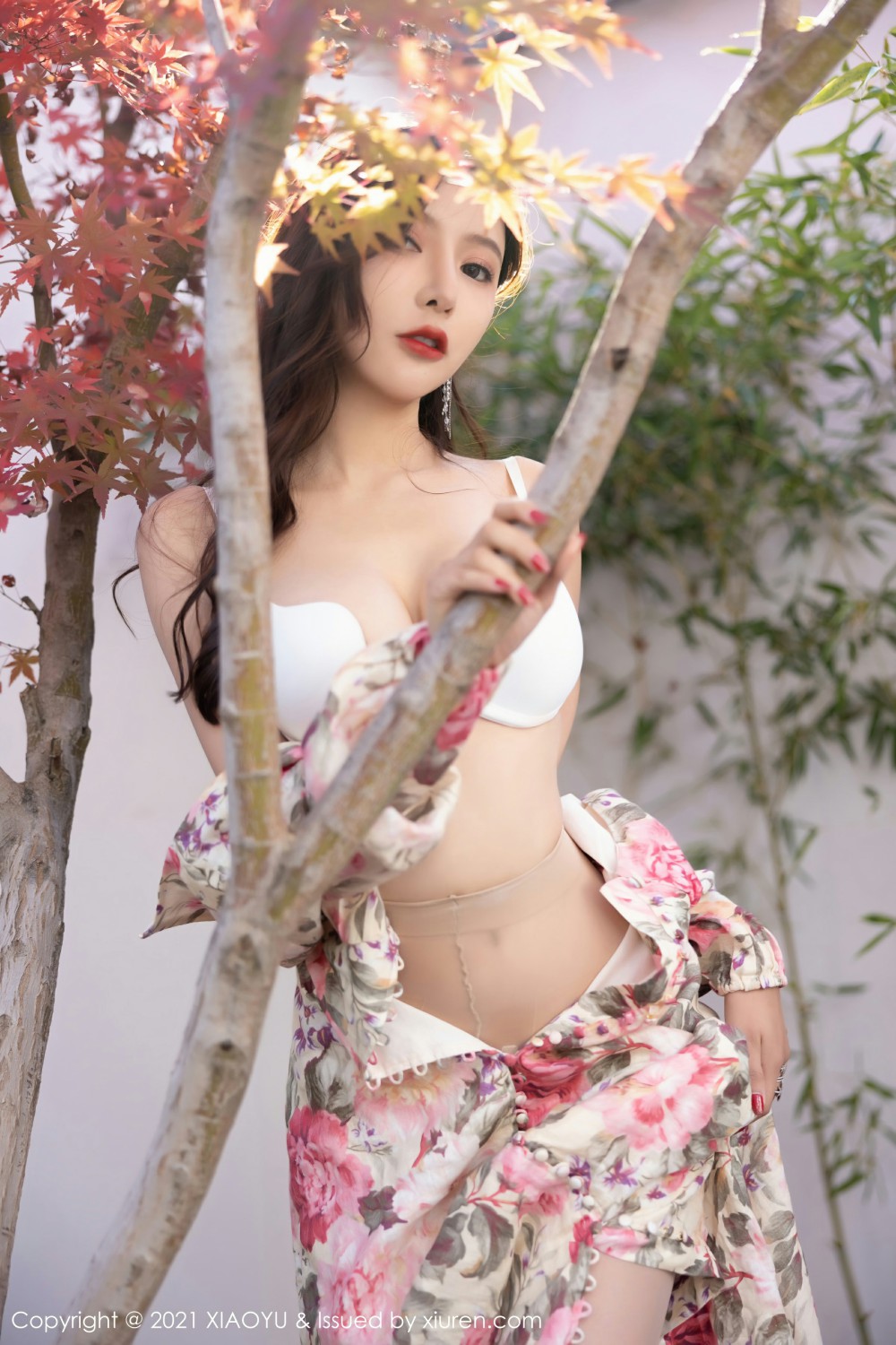 [XIAOYU语画界]VOL682王馨瑶yanni花样长裙-[秀人套图]