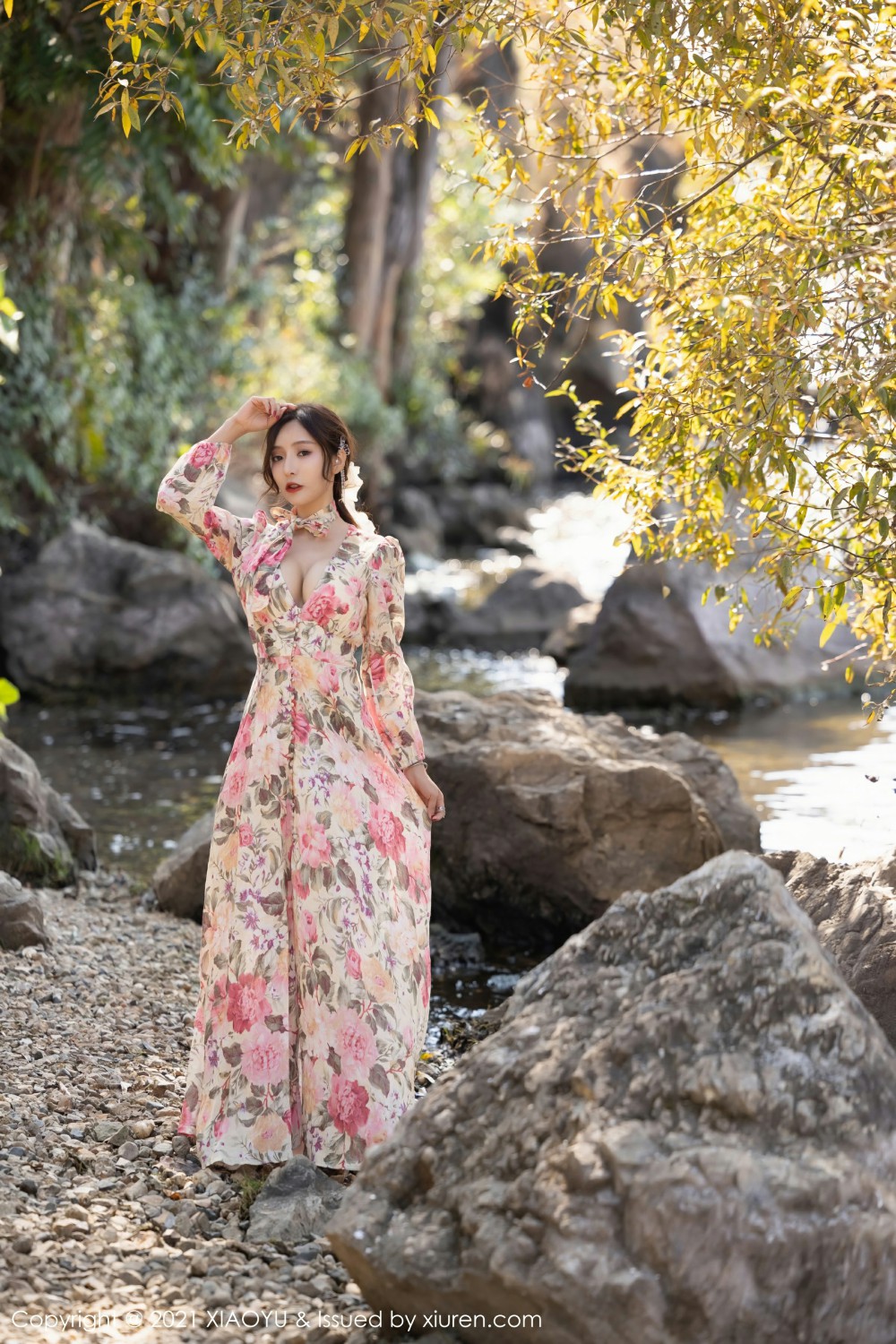 [XIAOYU语画界]VOL682王馨瑶yanni花样长裙-[秀人套图]