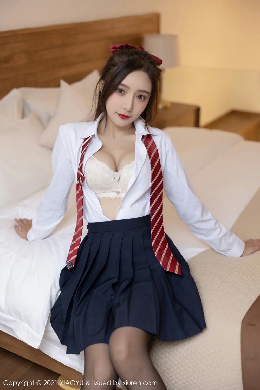 [XIAOYU语画界]VOL685王馨瑶yanni洱海写真-[秀人套图]