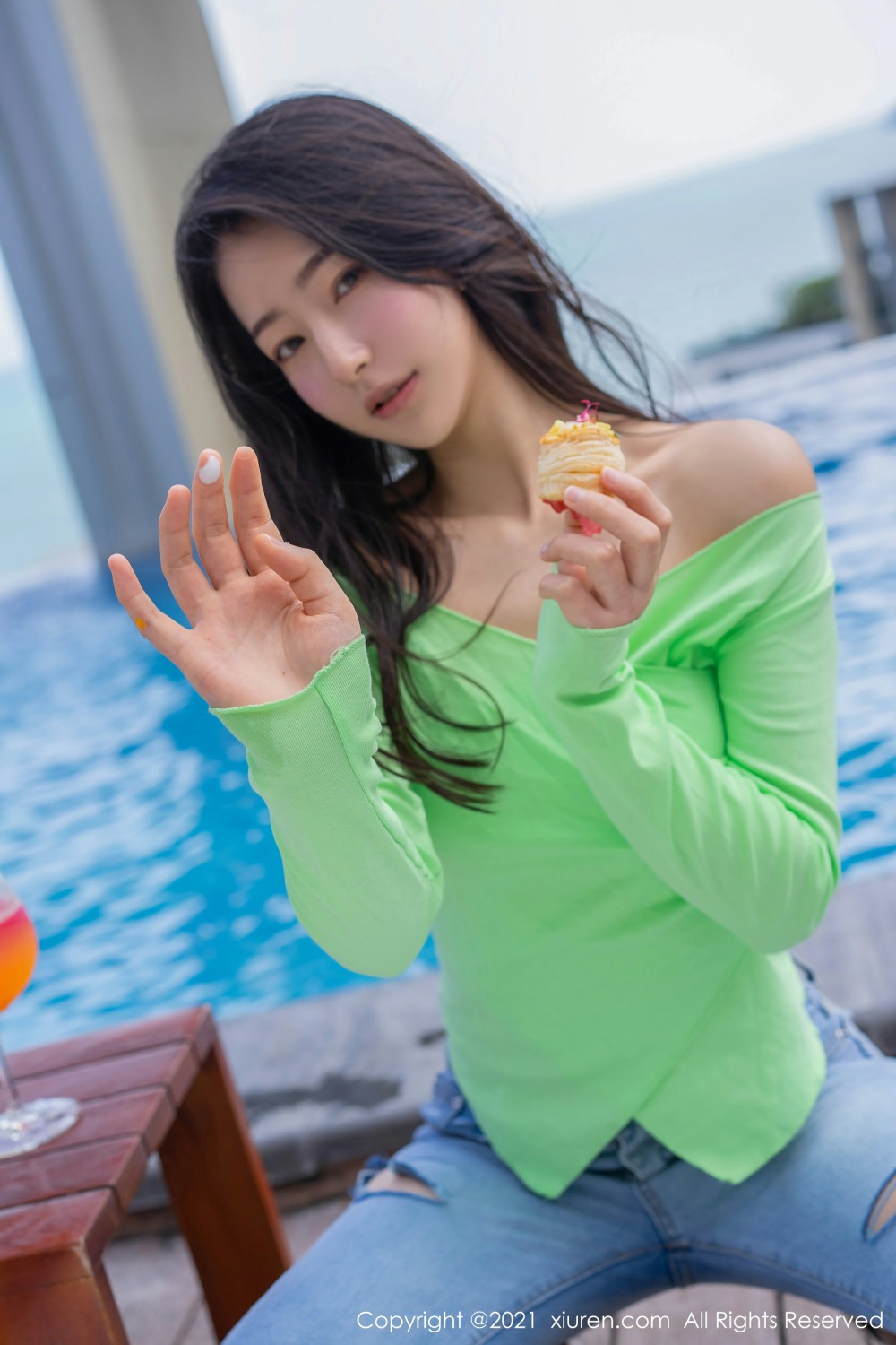 [XiuRen秀人网]No4403熊小诺青春焕发-[秀人套图]