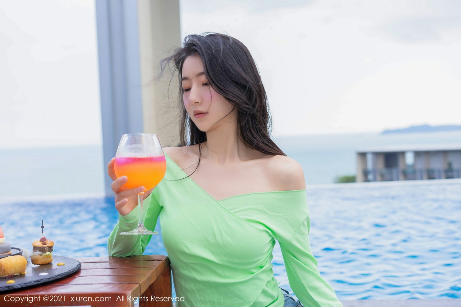 [XiuRen秀人网]No4403熊小诺青春焕发-[秀人套图]