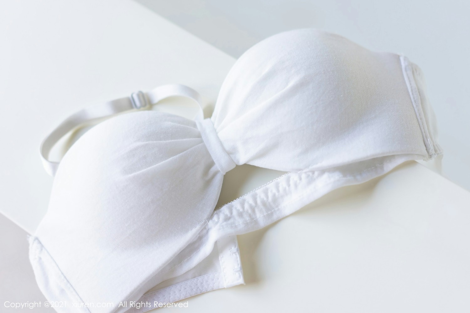 [XiuRen秀人网]No4403熊小诺青春焕发-[秀人套图]