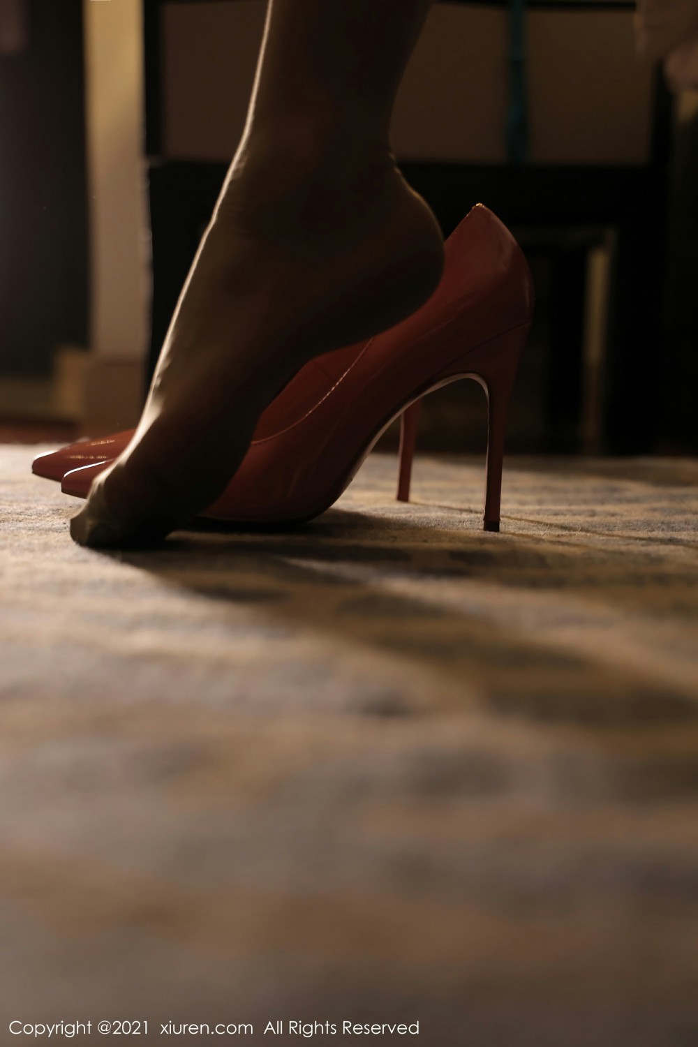 [XiuRen秀人网]No4408诗诗kiki惹火身段-[秀人套图]