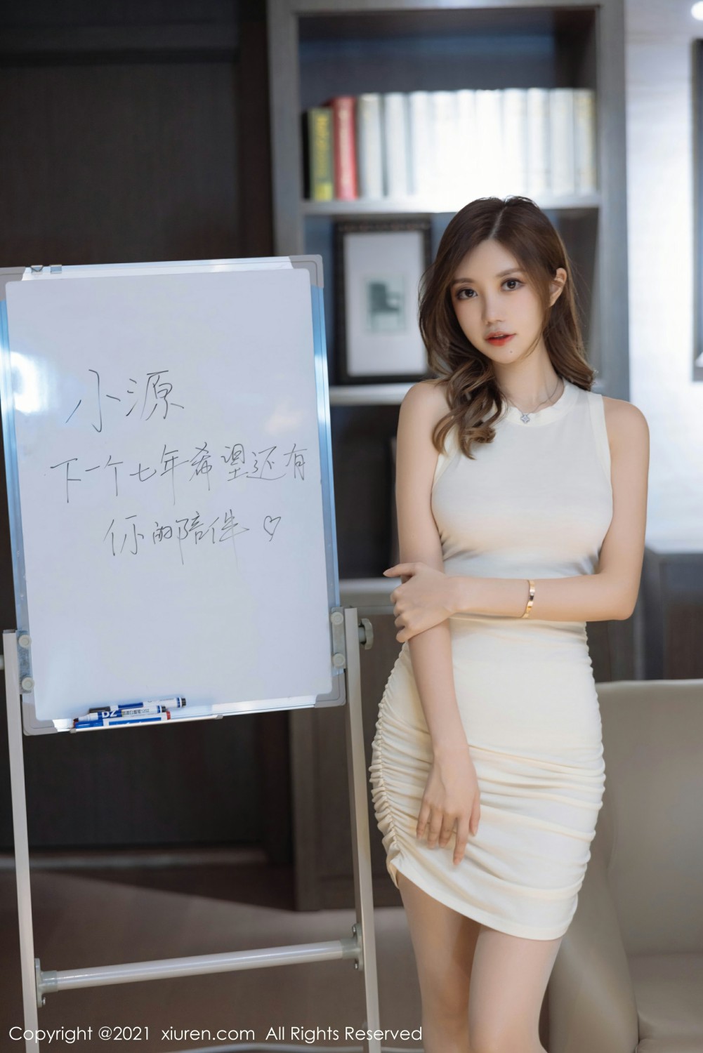 [XiuRen秀人网]No4415绮里嘉ula元旦回馈-[秀人套图]