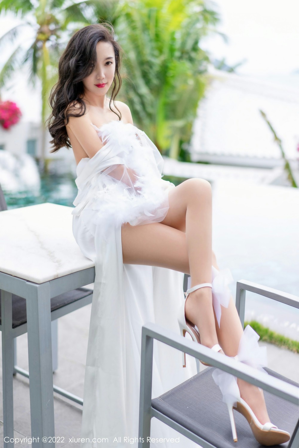 [XiuRen秀人网]No4420艾静香白色礼服-[秀人套图]