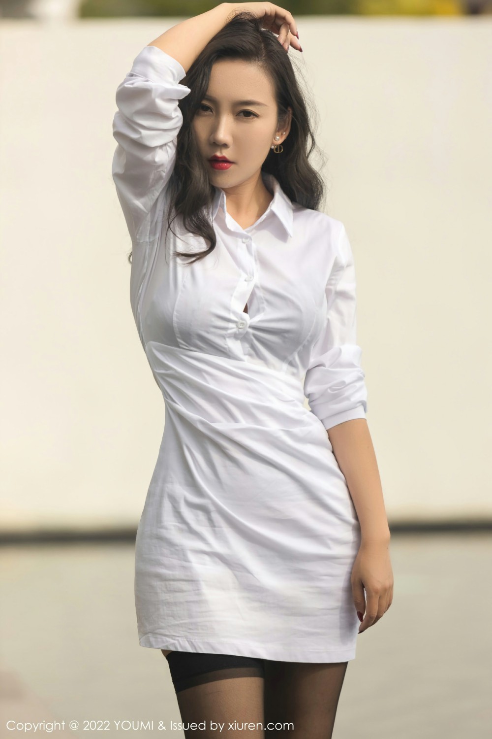 [YOUMI尤蜜荟]VOL737艾静香修长美腿-[秀人套图]