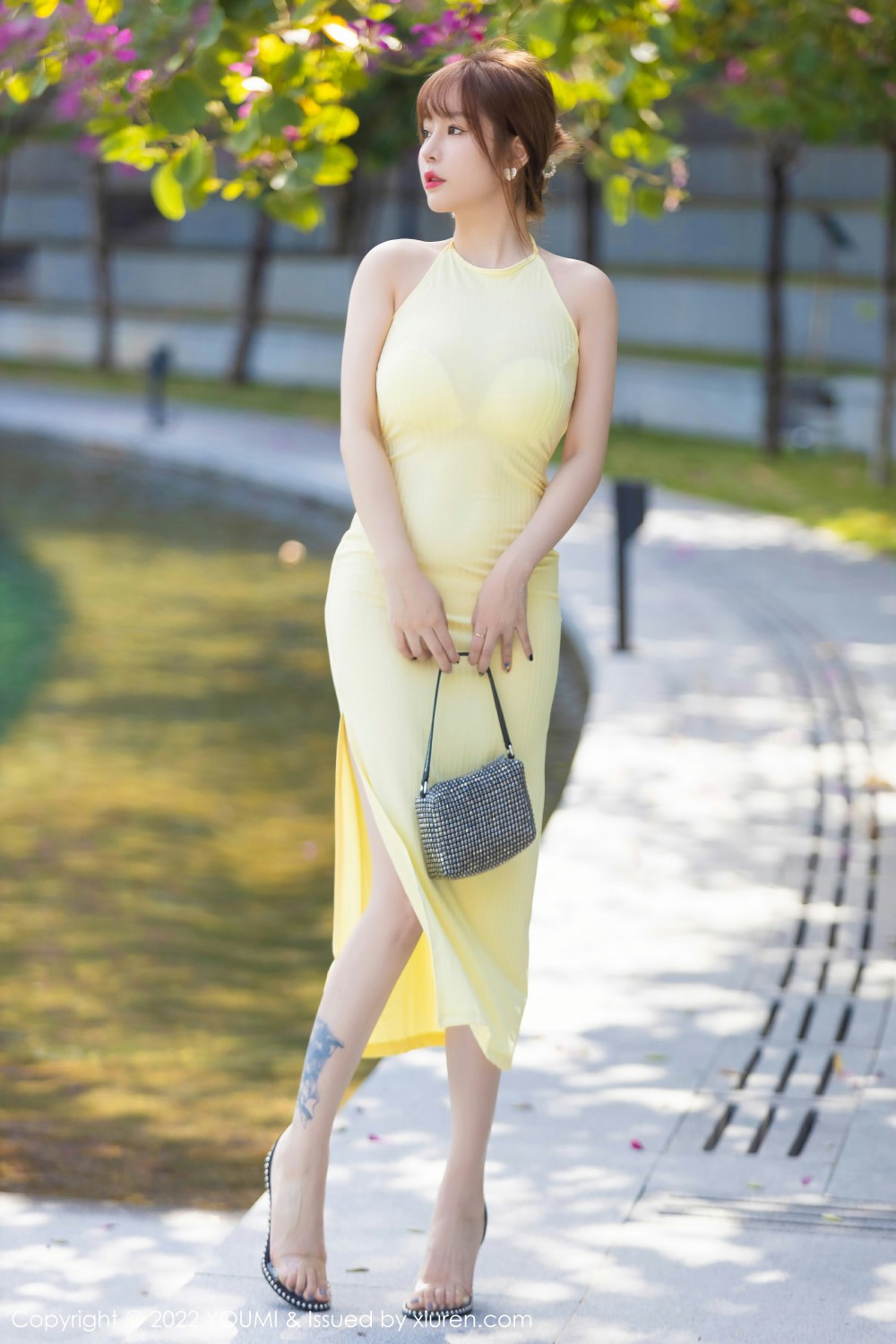 [YOUMI尤蜜荟]VOL738王雨纯黄色长裙-[秀人套图]