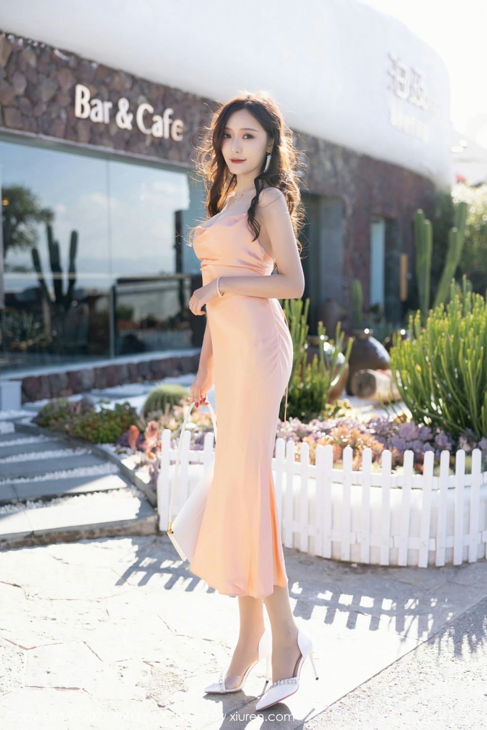 [XIAOYU语画界]VOL691王馨瑶yanni洱海写真-[秀人套图]