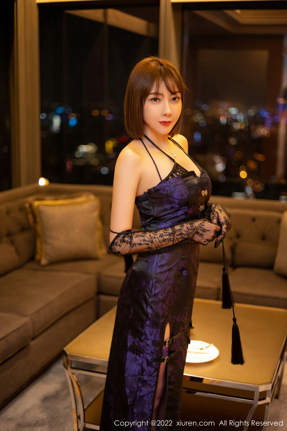 [XiuRen秀人网]No4422果儿Victoria透明丝袜-[秀人套图]