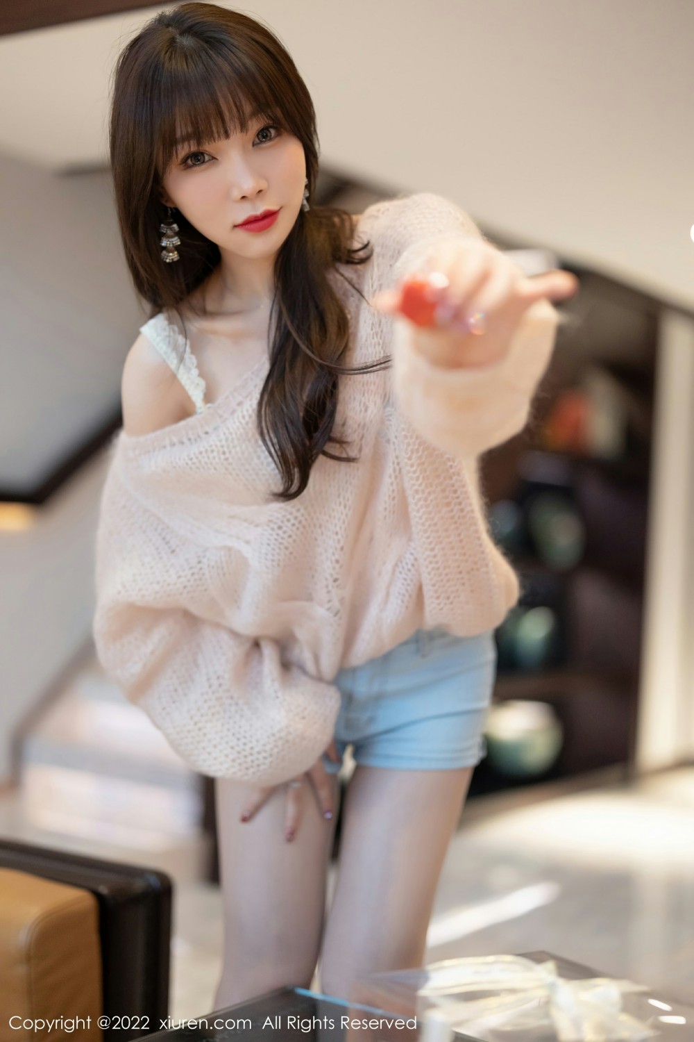 [XiuRen秀人网]No4435芝芝Booty娇媚欲滴-[秀人套图]