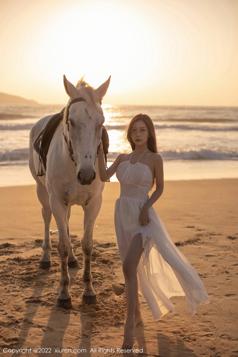 [XiuRen秀人网]No4448尹甜甜唯美海边-[秀人套图]
