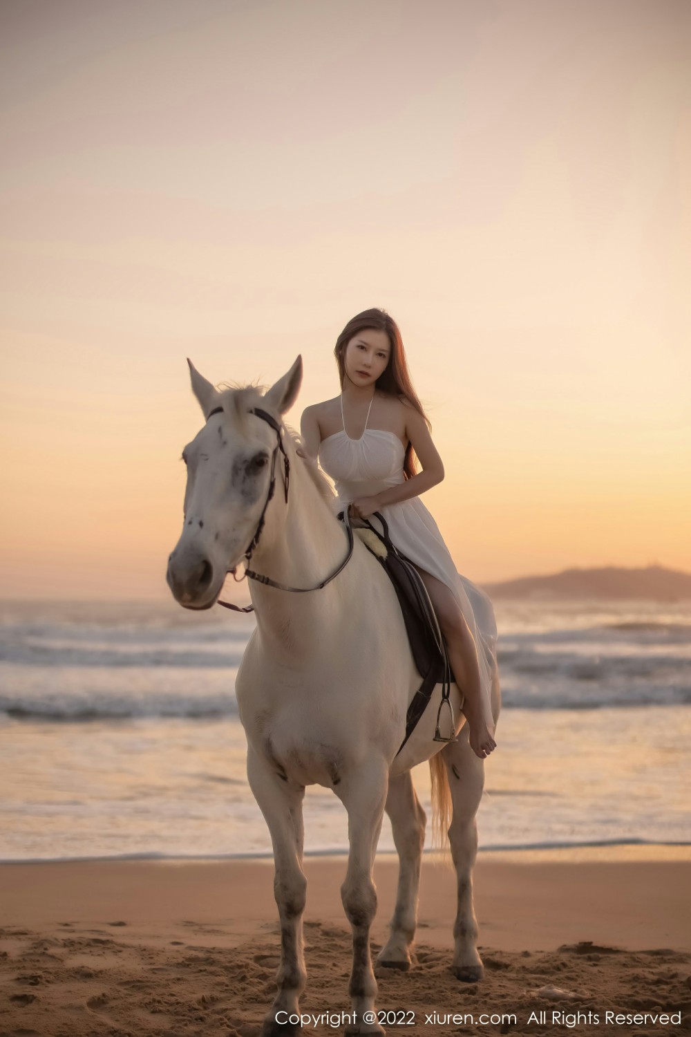 [XiuRen秀人网]No4448尹甜甜唯美海边-[秀人套图]