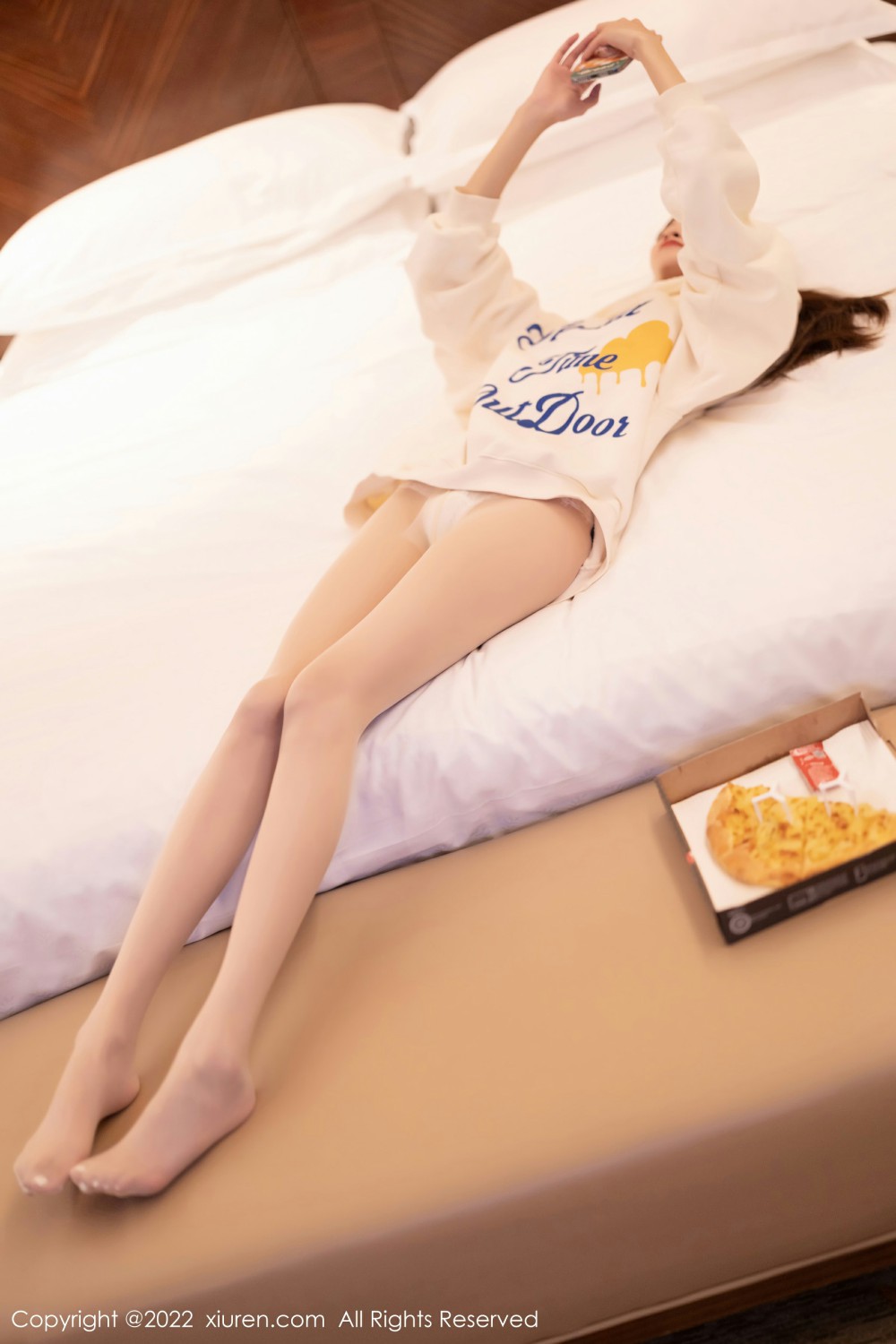 [XiuRen秀人网]No4451程程程-撩人心扉-[秀人套图]