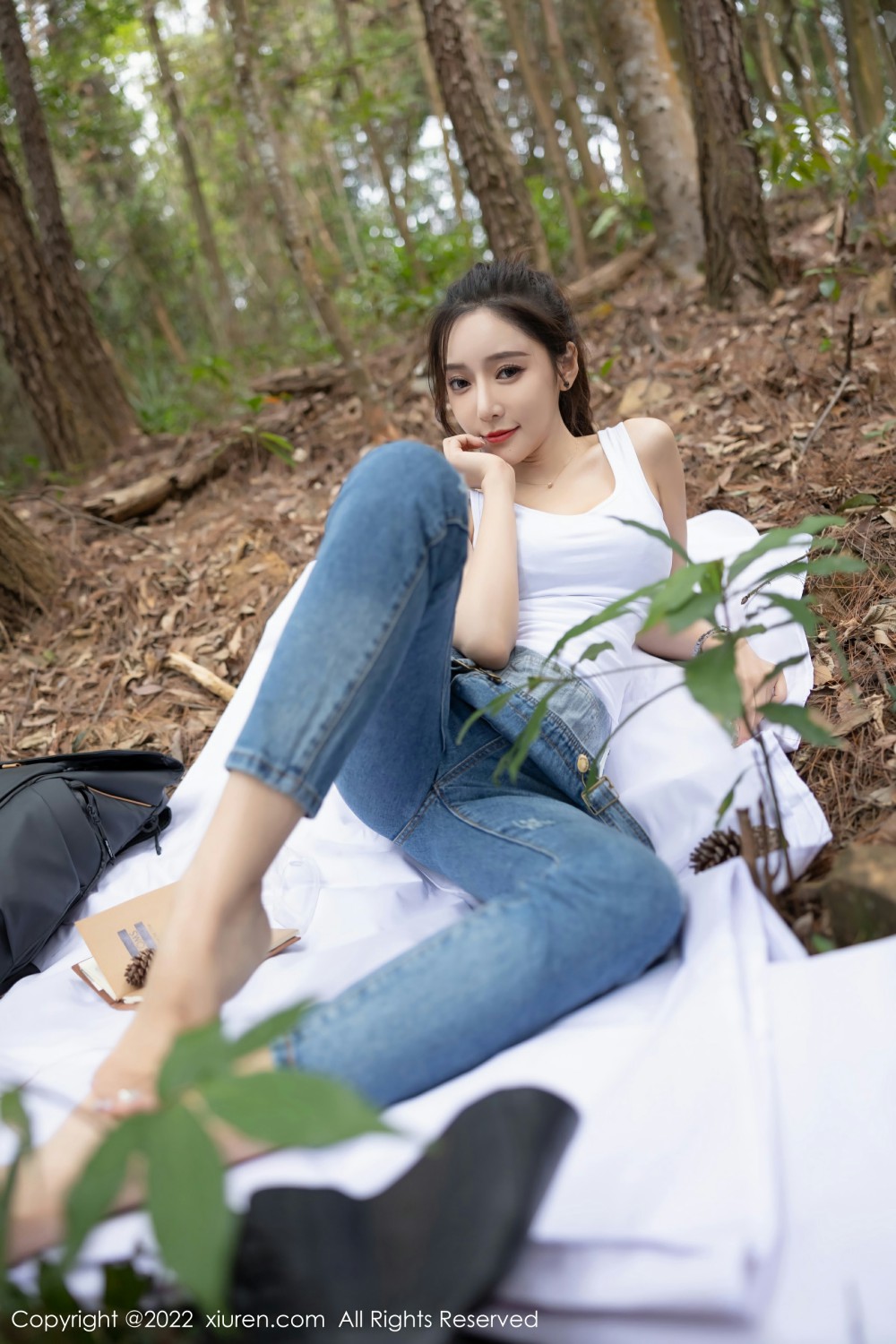 [XiuRen秀人网]No4465王馨瑶yanni户外探险-[秀人套图]