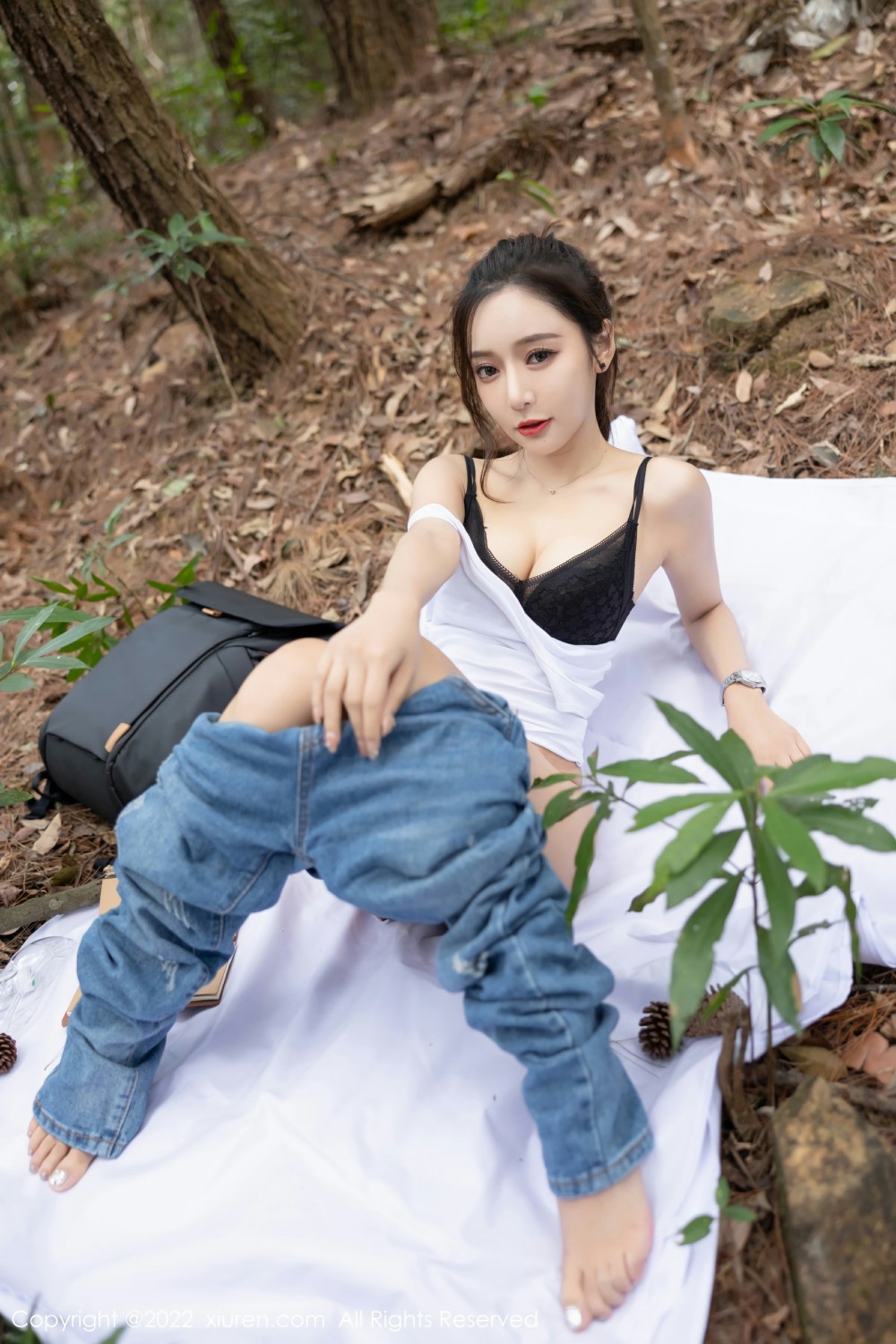 [XiuRen秀人网]No4465王馨瑶yanni户外探险-[秀人套图]