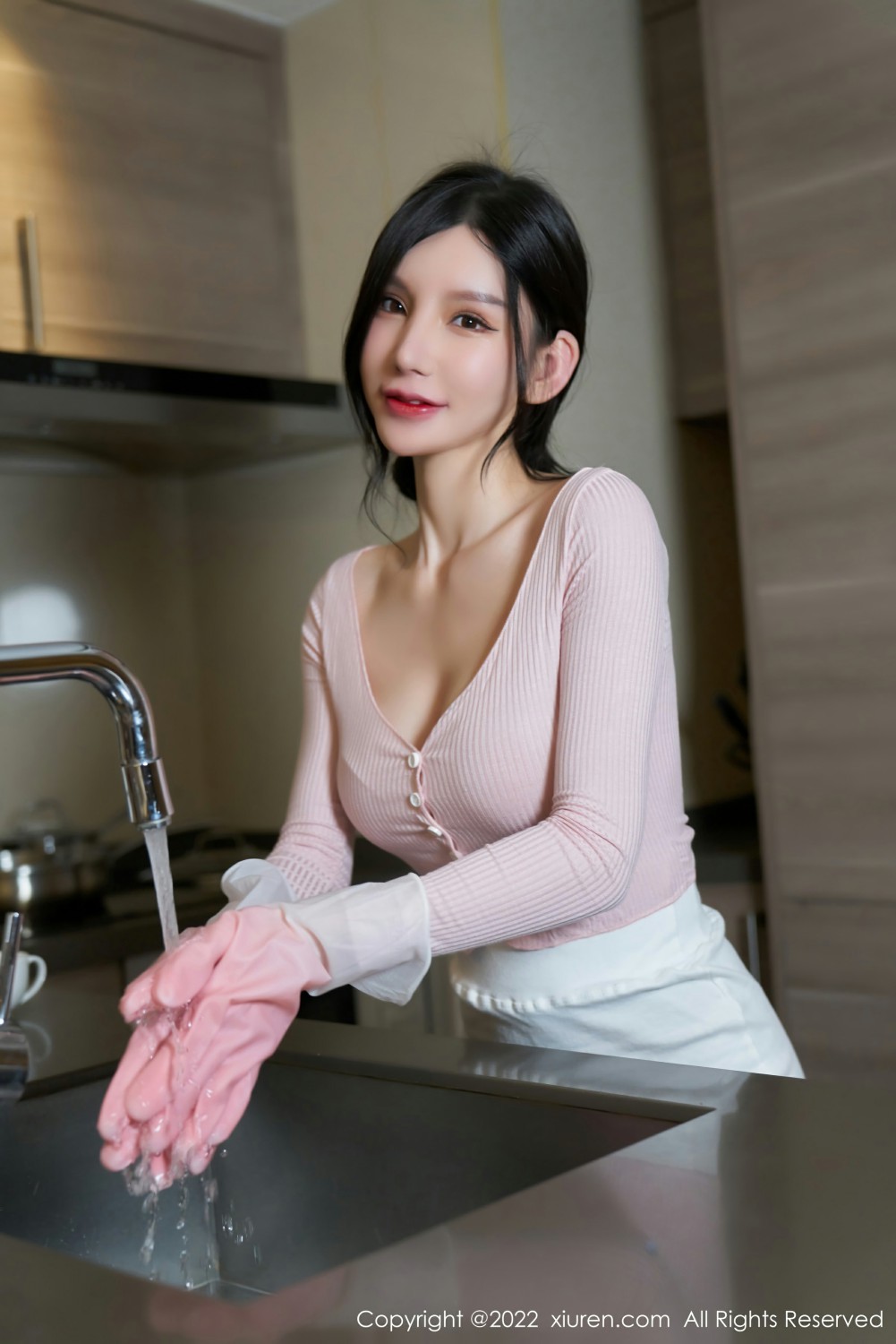 [XiuRen秀人网]No4468周于希Sally性感女佣-[秀人套图]