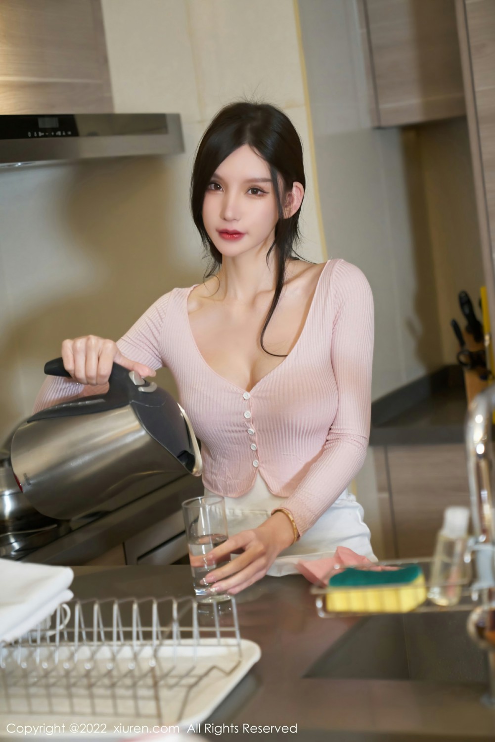 [XiuRen秀人网]No4468周于希Sally性感女佣-[秀人套图]