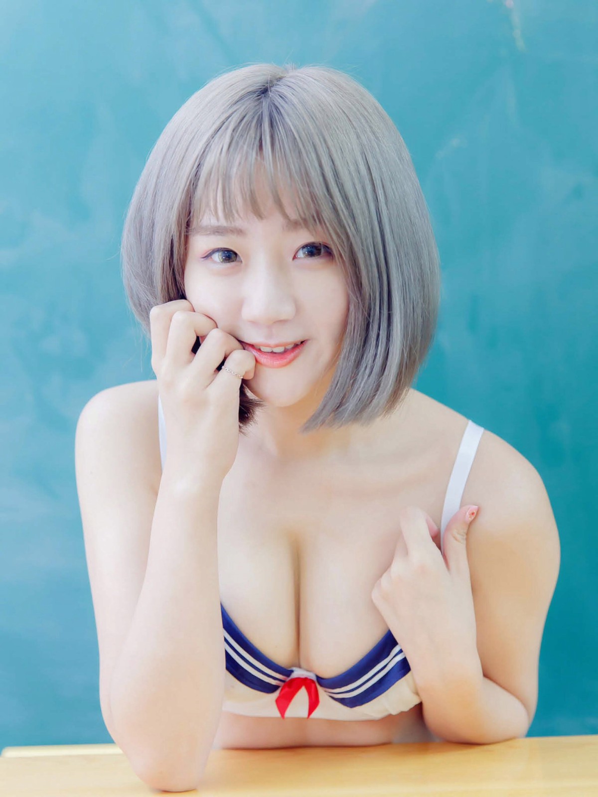 [JUICY]多汁女孩阮靖貽水手服挑逗可爱单纯学生-COSPLAY