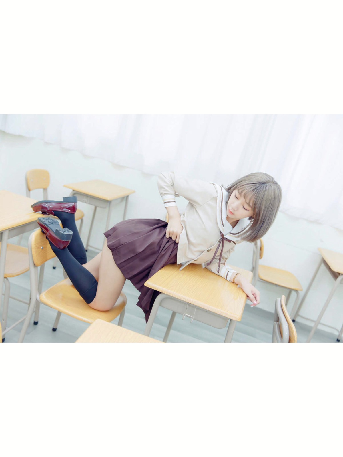 [JUICY]多汁女孩阮靖貽水手服挑逗可爱单纯学生-COSPLAY