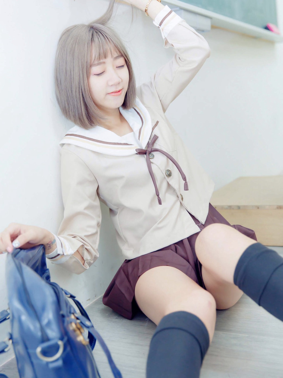 [JUICY]多汁女孩阮靖貽水手服挑逗可爱单纯学生-COSPLAY