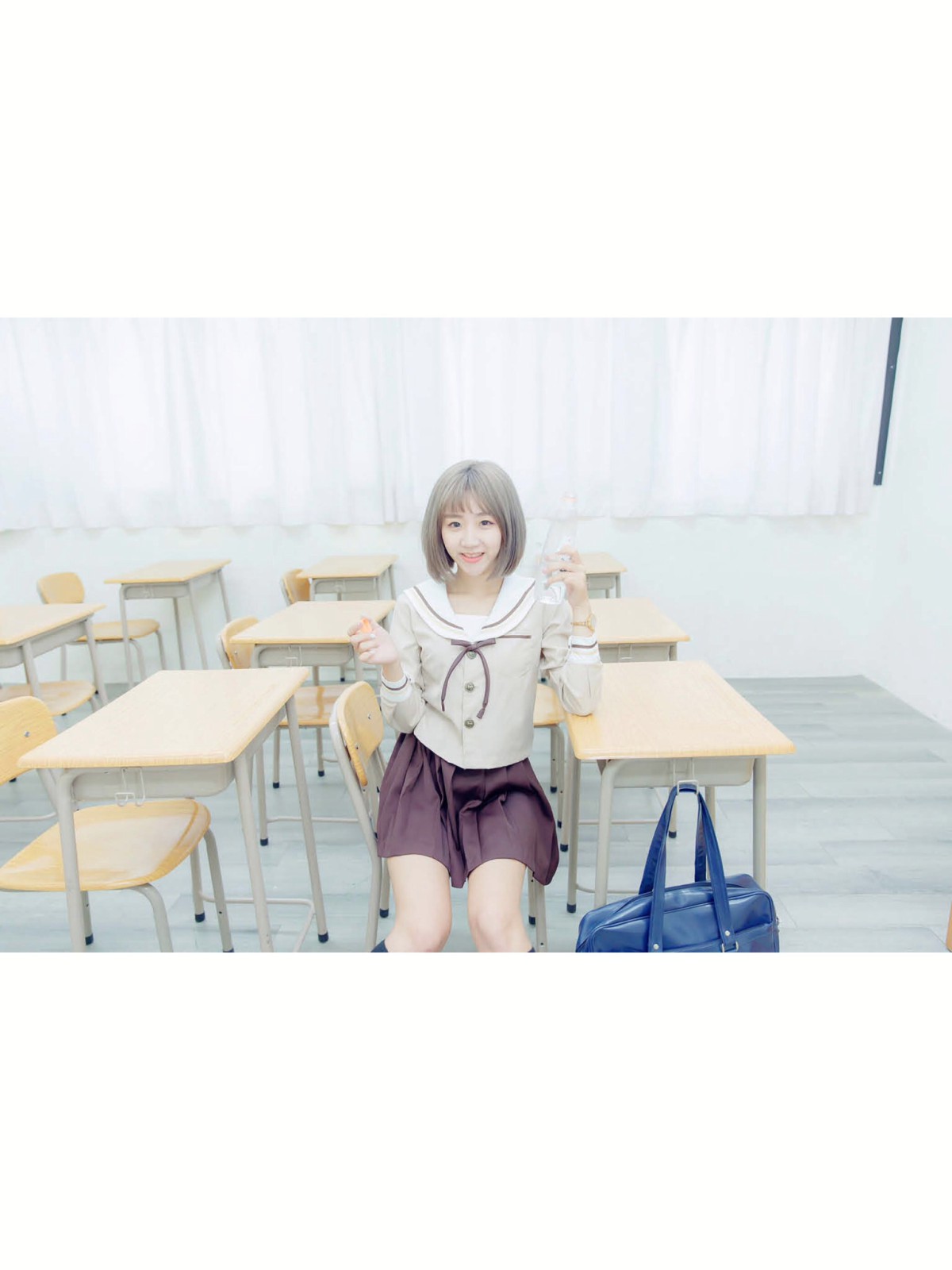 [JUICY]多汁女孩阮靖貽水手服挑逗可爱单纯学生-COSPLAY