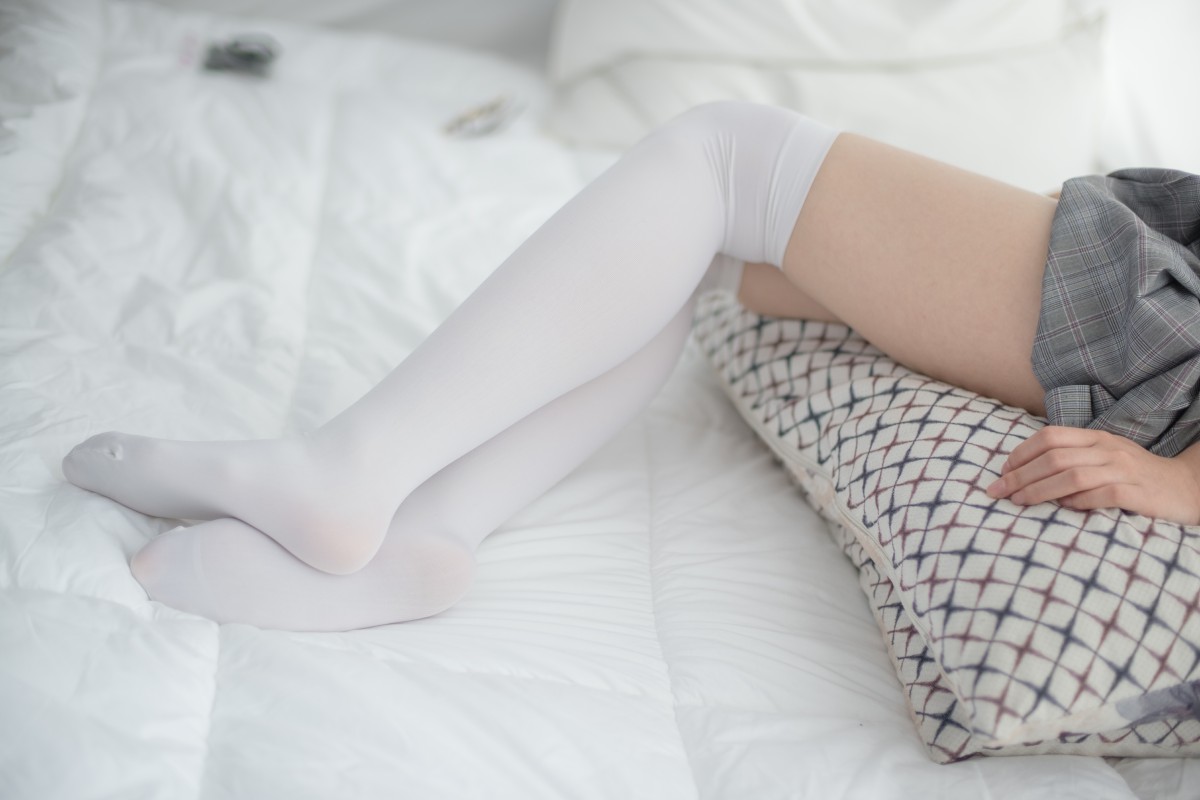 [森萝财团]R15-009床上JK白丝-COSPLAY