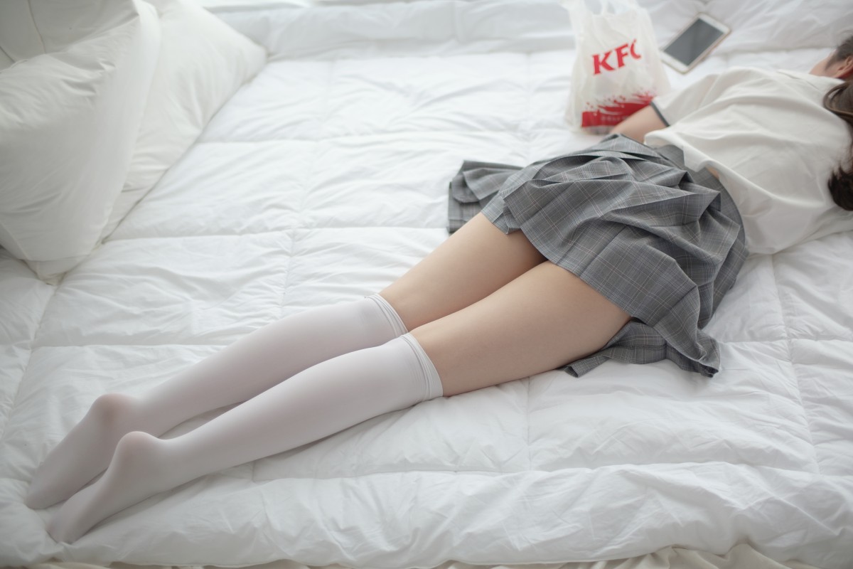 [森萝财团]R15-009床上JK白丝-COSPLAY