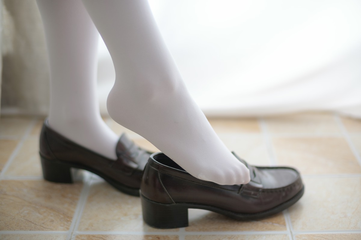 [森萝财团]R15-010羞嗒嗒的白丝MM-COSPLAY