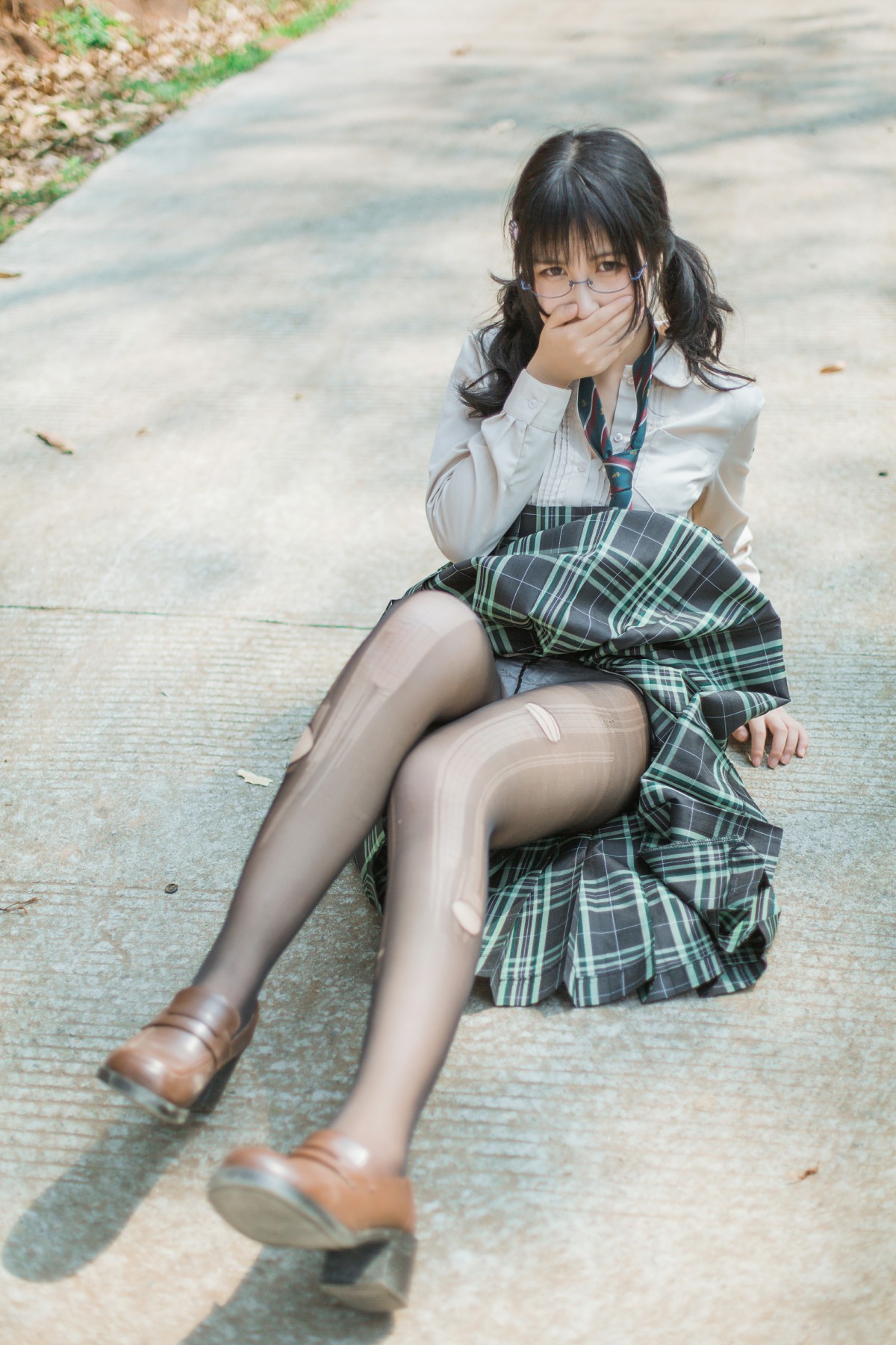 COSER美女逐月su–乡间小路-COSPLAY